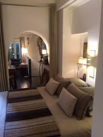 Le Marais Maison En Appartement